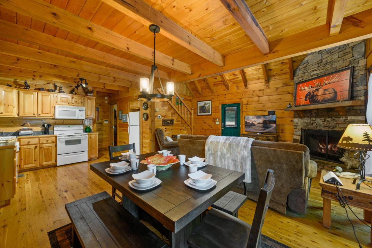 Gypsy Road - Privacy! Log Cabin With Hot Tub, Wifi, Directv And Arcade Sevierville Exterior foto