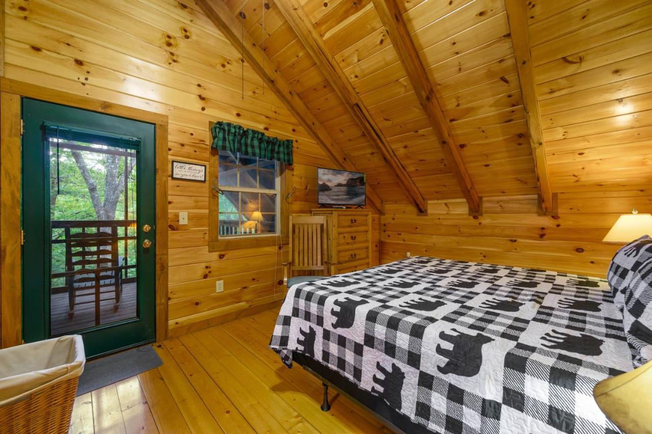 Gypsy Road - Privacy! Log Cabin With Hot Tub, Wifi, Directv And Arcade Sevierville Exterior foto