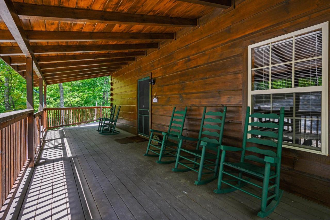 Gypsy Road - Privacy! Log Cabin With Hot Tub, Wifi, Directv And Arcade Sevierville Exterior foto