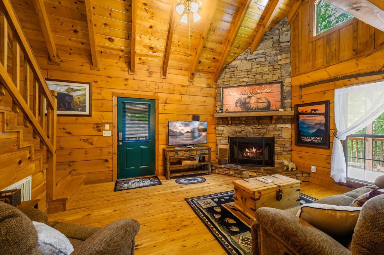 Gypsy Road - Privacy! Log Cabin With Hot Tub, Wifi, Directv And Arcade Sevierville Exterior foto